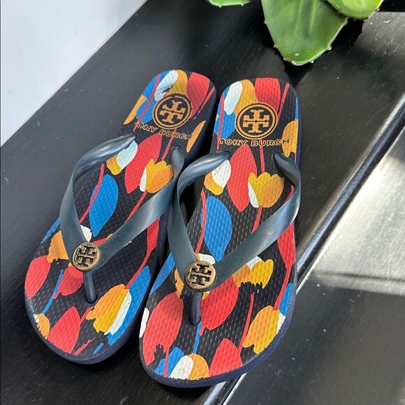 Tory Burch Women’s Flip-Flop Thong Sandals – Colorful Print Logo Beach Slides - Picture 5 of 6
